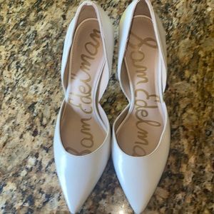Like new Sam Edelman white pointed toe stilleto pumps, size 91/2. Bridal shoes